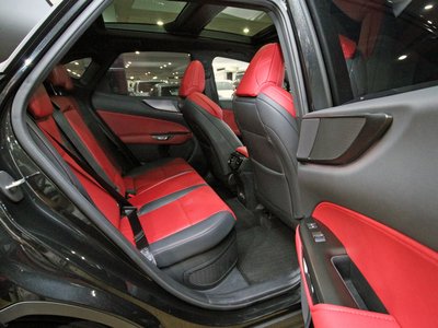 صورة 17 لـ 2023 Lexus NX
