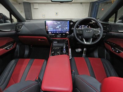 صورة 31 لـ 2023 Lexus NX