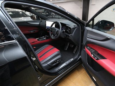 صورة 19 لـ 2023 Lexus NX