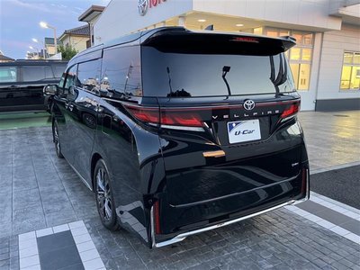 TOYOTA VELLFIRE - 10