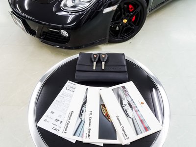 2010 Porsche CAYMAN photo 4