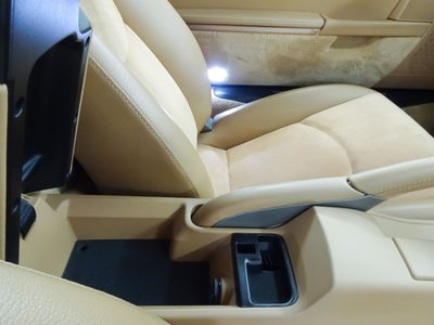 صورة مصغرة 53 لـ 2010 Porsche CAYMAN