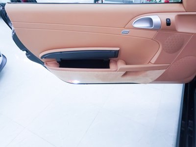 صورة مصغرة 61 لـ 2010 Porsche CAYMAN