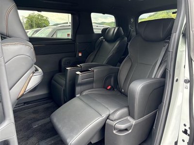 2024 Toyota ALPHARD — миниатюра 14