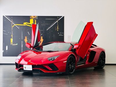 LAMBORGHINI AVENTADOR - 2