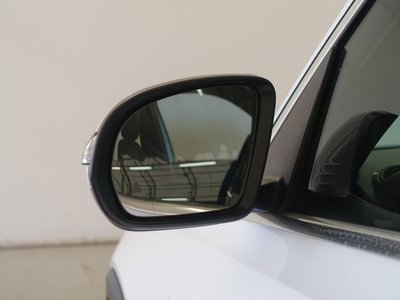 MERCEDES-BENZ GLB - 6