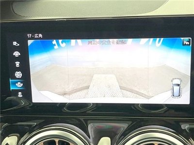 MERCEDES-BENZ GLB - 9