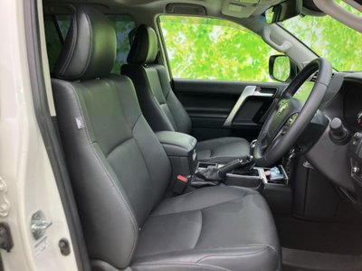 TOYOTA LAND CRUISER PRADO - 4
