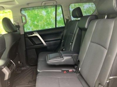TOYOTA LAND CRUISER PRADO - 8