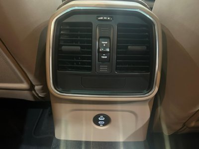 2021 Porsche MACAN — миниатюра 23