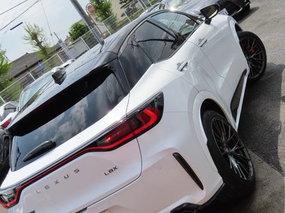 LEXUS LBX - 7