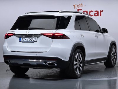 صورة 4 لـ 2025 Mercedes-BENZ GLE