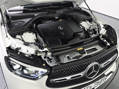 MERCEDES-BENZ GLC - 7