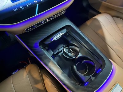 2025 Mercedes-BENZ E-CLASS 缩略图 18