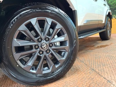2024 Toyota LAND CRUISER 250 thumbnail 13