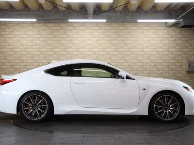 صورة 9 لـ 2016 Lexus RC F
