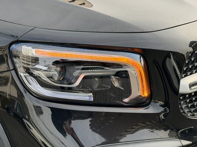 MERCEDES-BENZ GLB - 8