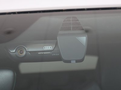 2021 AUDI RS Q8 — миниатюра 26