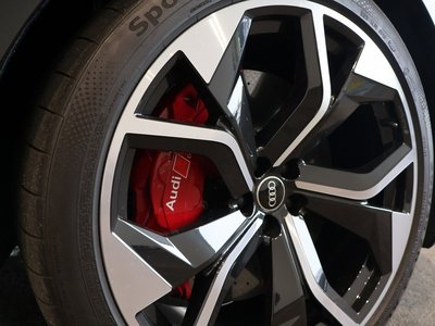 2021 AUDI RS Q8 — миниатюра 11
