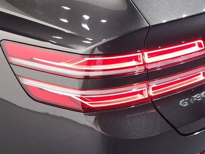 صورة 10 لـ 2023 Genesis GV80
