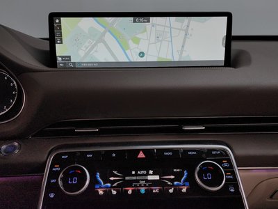 2023 Genesis GV80 thumbnail 19