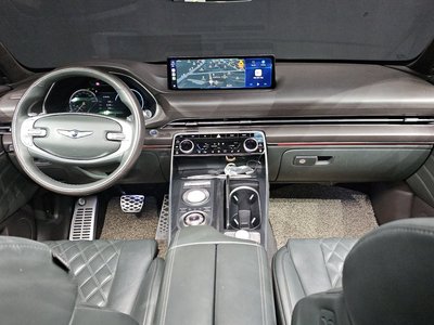 GENESIS GV80 - 5