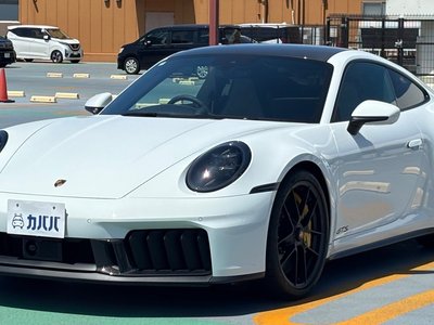 PORSCHE 911 CARRERA GTS PDK - 1