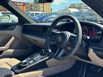 PORSCHE 911 CARRERA GTS PDK - 9