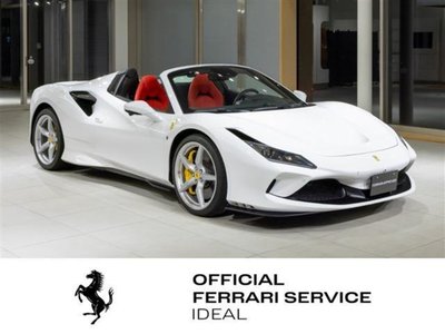 FERRARI F8 - 1