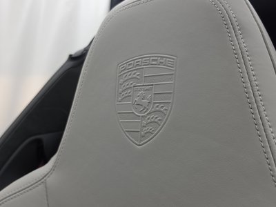 صورة مصغرة 16 لـ 2024 Porsche 911