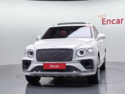 2022 Bentley BENTAYGA photo 2