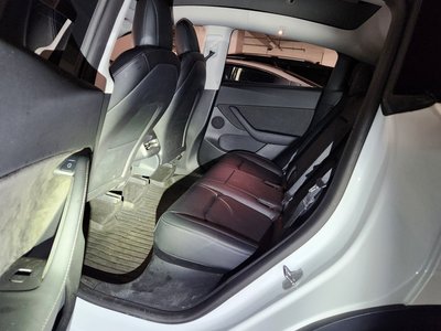2022 Tesla MODEL Y — миниатюра 13