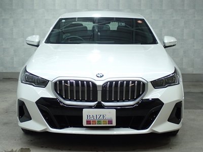 BMW 5 SERIES - 8