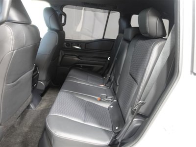 TOYOTA LAND CRUISER 250 - 7