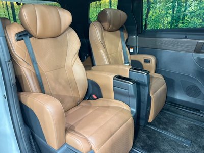 صورة 9 لـ 2023 Toyota VELLFIRE