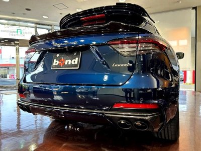 MASERATI LEVANTE - 8