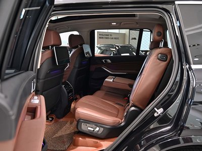 BMW X7 - 10