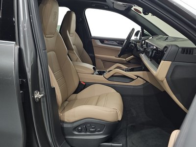 PORSCHE CAYENNE - 10
