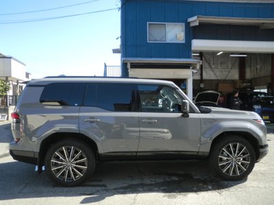 صورة 7 لـ 2025 Lexus GX