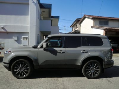 صورة 3 لـ 2025 Lexus GX