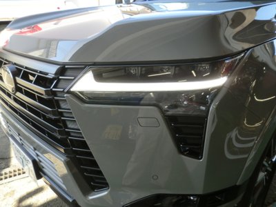 صورة مصغرة 28 لـ 2025 Lexus GX