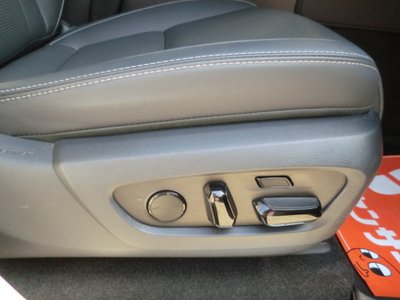 صورة مصغرة 31 لـ 2025 Lexus GX