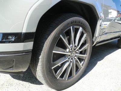 صورة مصغرة 19 لـ 2025 Lexus GX