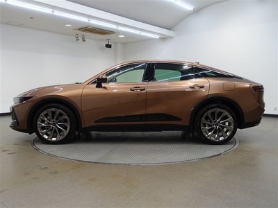 TOYOTA CROWN CROSSOVER - 7