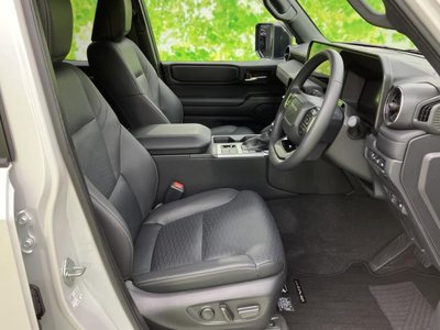 TOYOTA LAND CRUISER - 4