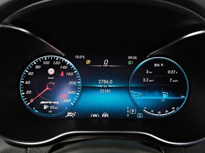 MERCEDES-BENZ GLC - 8