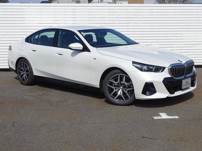 BMW 5 SERIES - 10