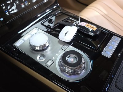 GENESIS G80 (RG3) - 9