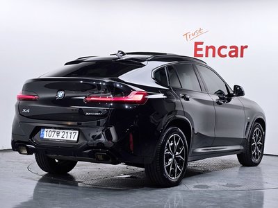 2024 BMW X4 photo 4