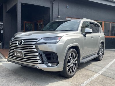 صورة 4 لـ 2022 Lexus LX